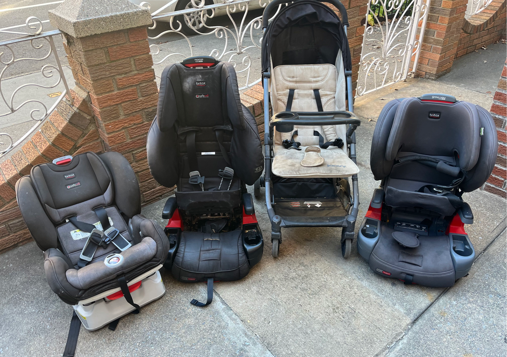 BABY CAR SEAT OR STROLLER CLEANING