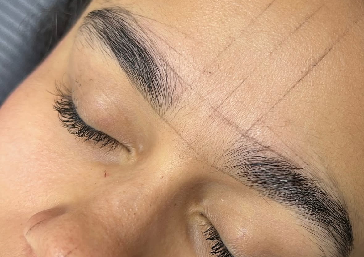 Brow shapping (Visita inicial)