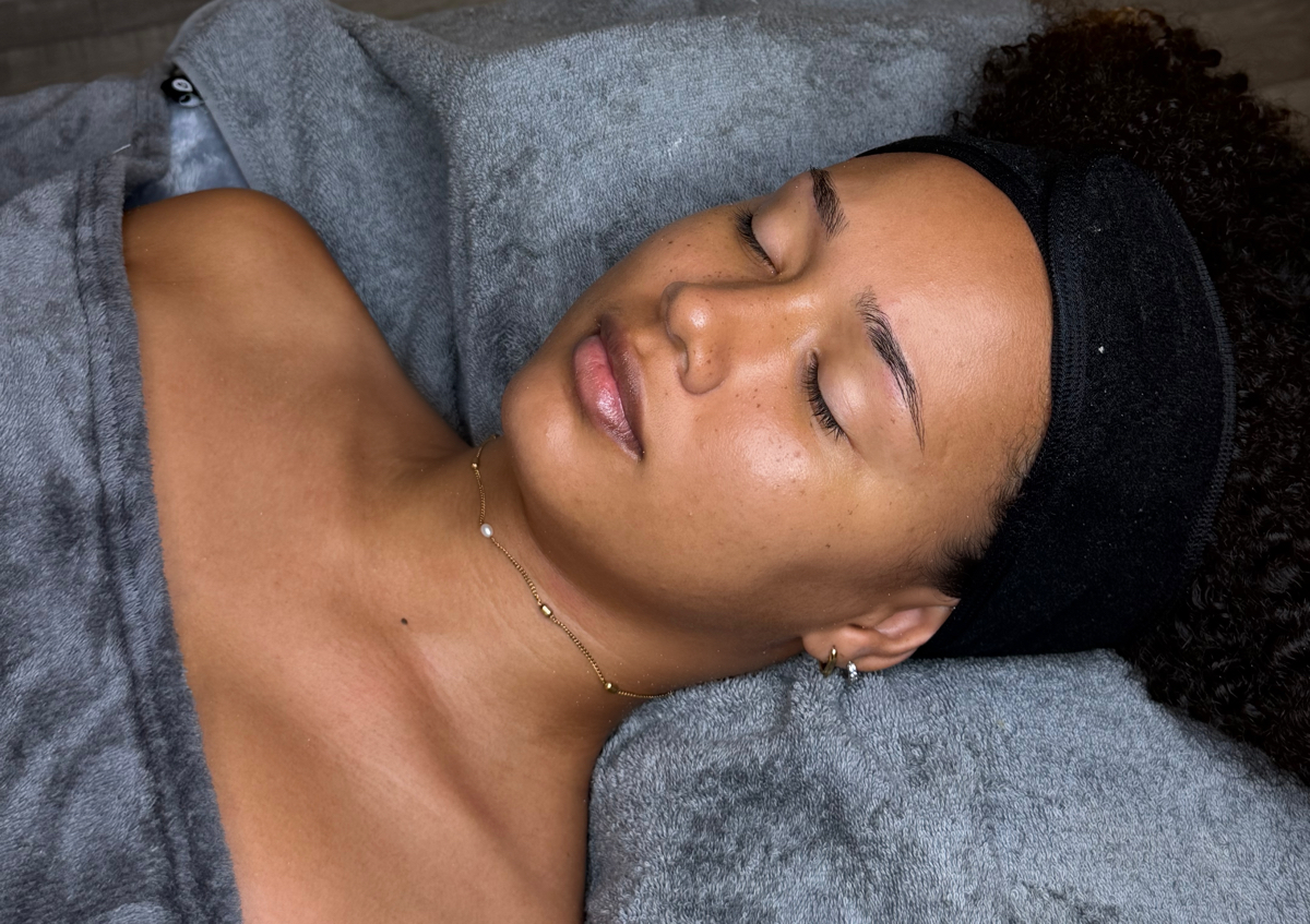 Classic Glow Facial 