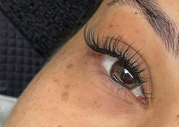 Classic Lash Full Set 