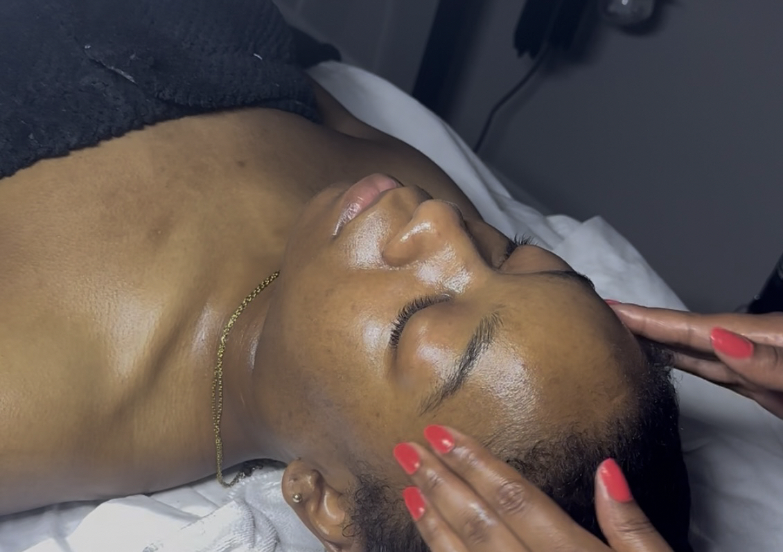 Frost & Flow Facial ❄️