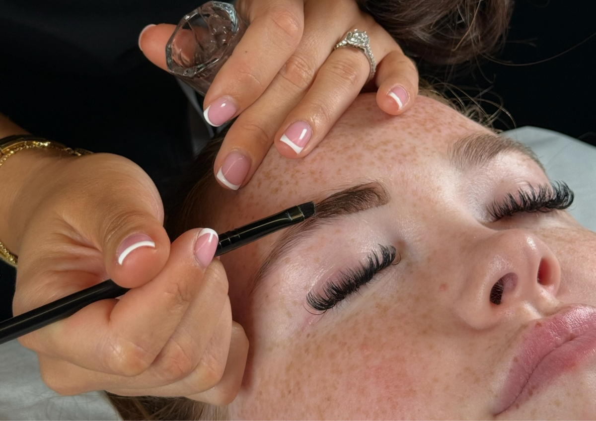 1:1 Brow Wax & Tint Course