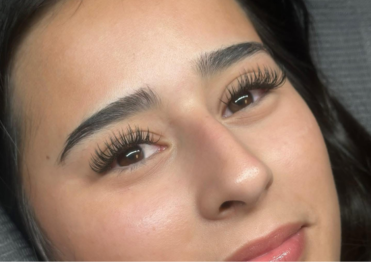 wet lashes 