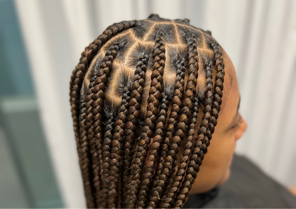 Large Knotless Braids