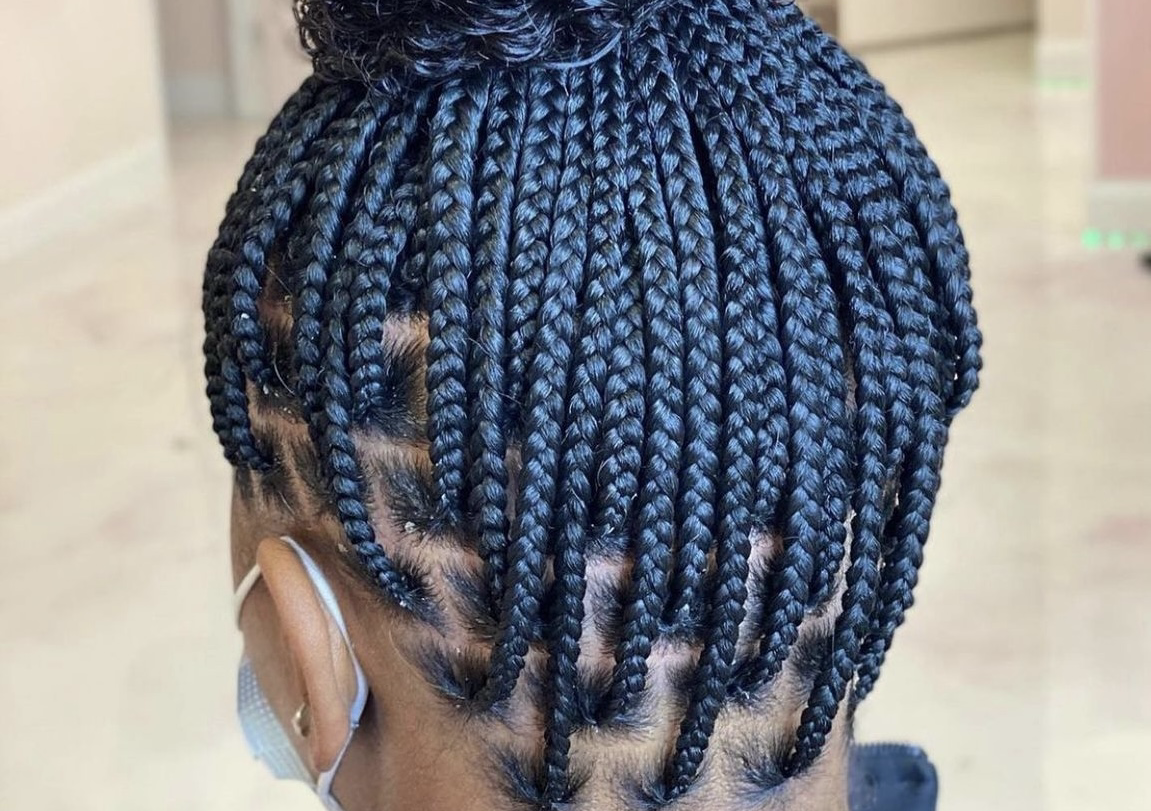 Smedium Knotless Braids 