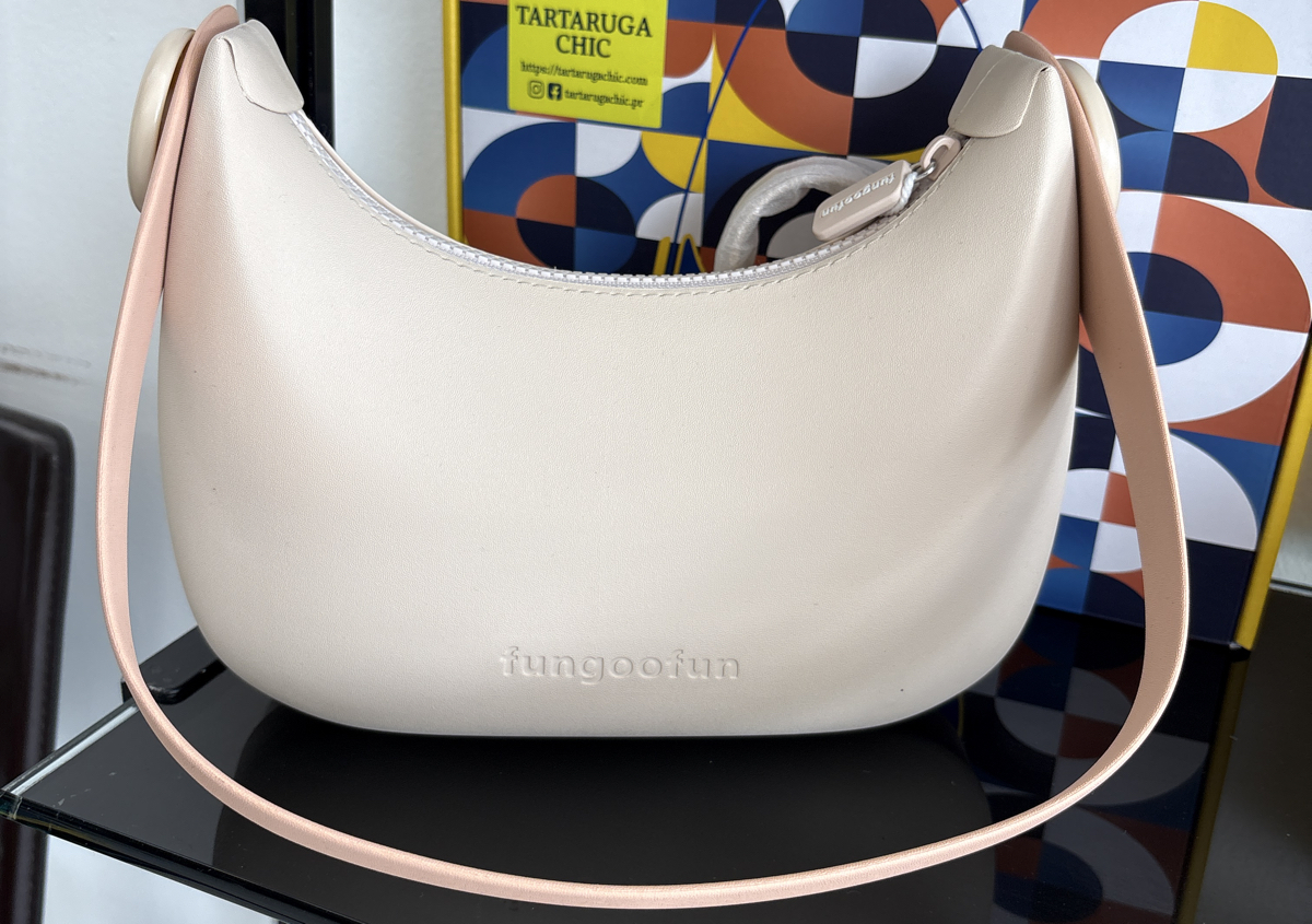 Cartera Apricot