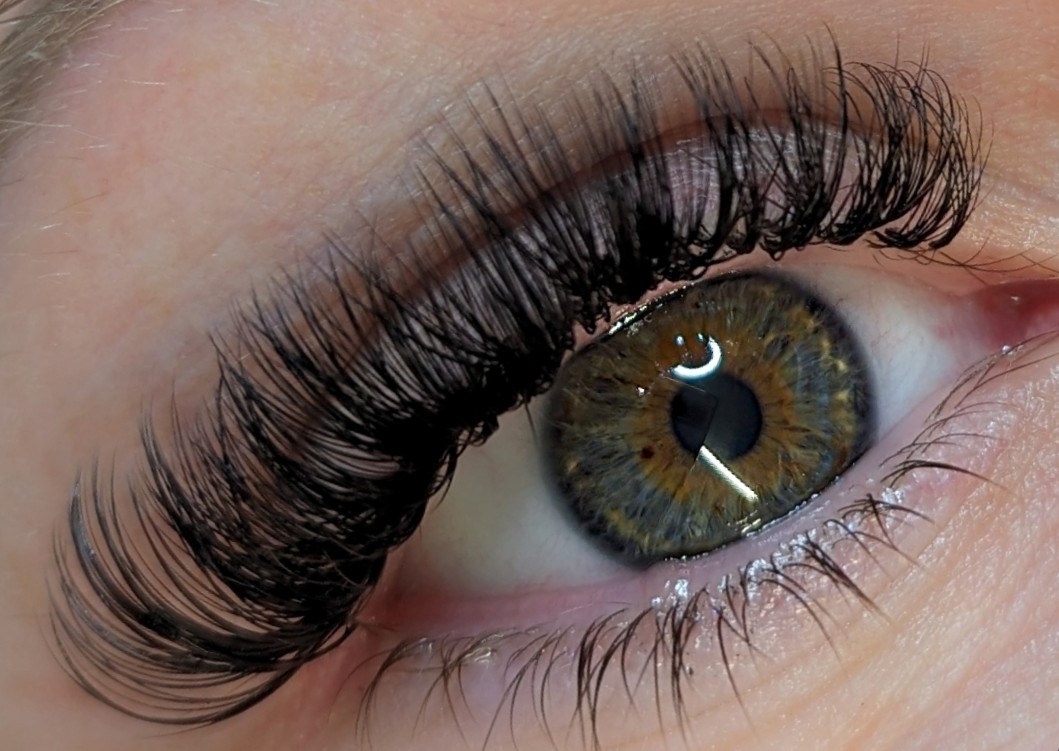 Russian Lashes full set