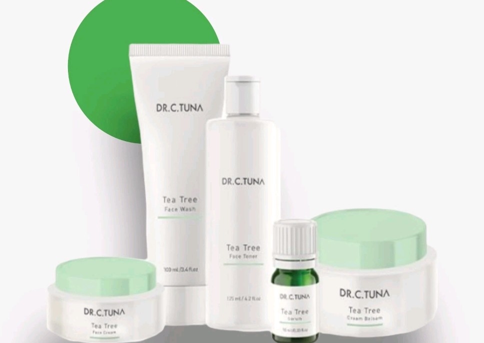 El kit Tea Tree de Dr. C. Tuna 🌿 y sirve principalmente para piel grasa, mixta o con acné