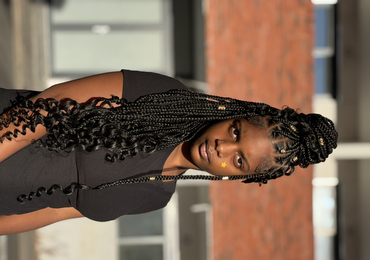 New B Kids knotless Braids (Medium) mid back length  (2/4)