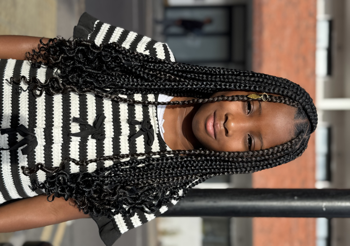 New B Kids knotless Braids (Medium) mid back length  (4/4)