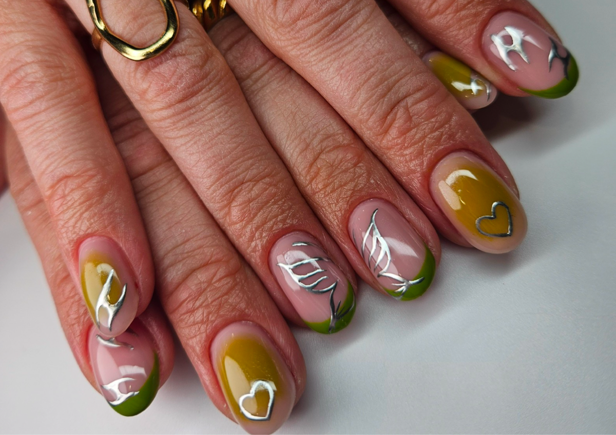 Gel manicure with all-finger design