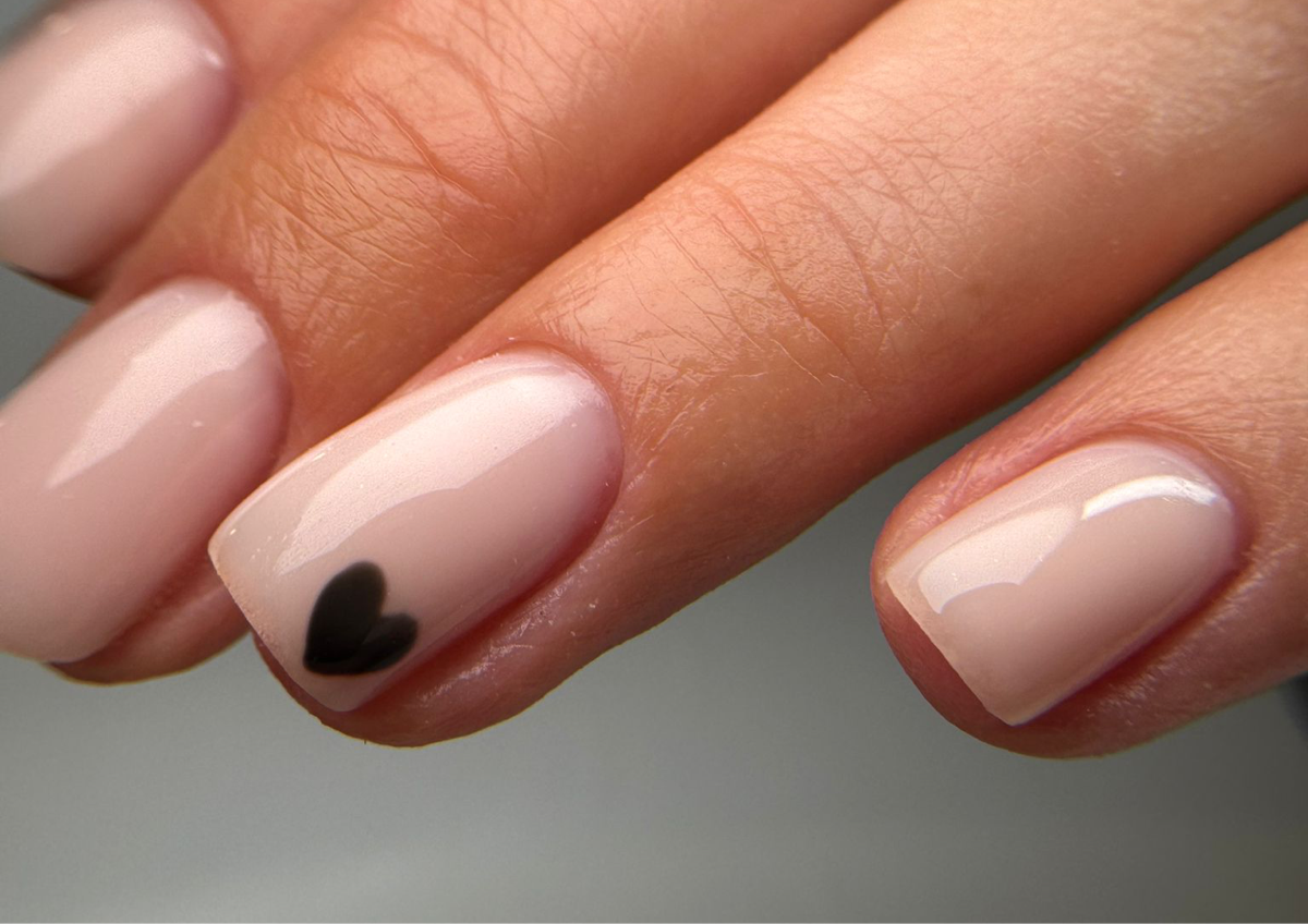 Gel Manicure simple design 2-4 nails