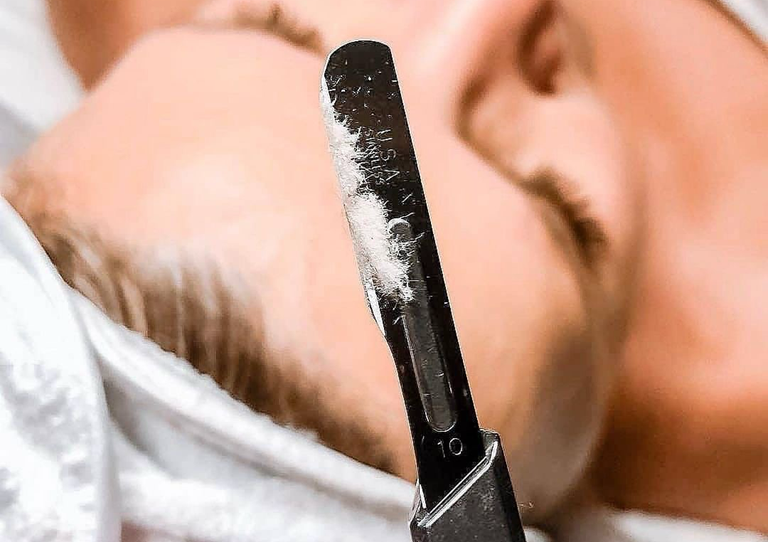 Dermaplane Pro (Golden Skin)