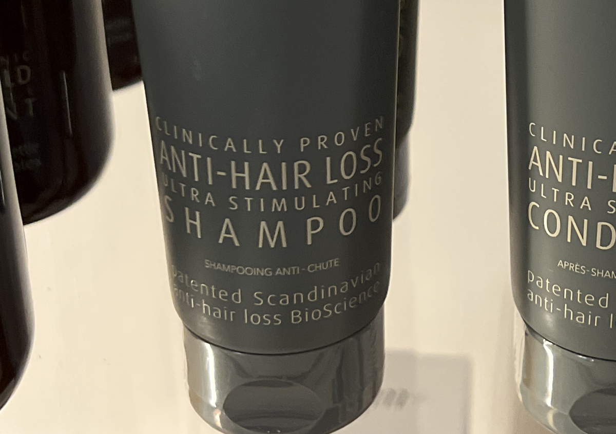 Natulique Anti Hair loss shampoo