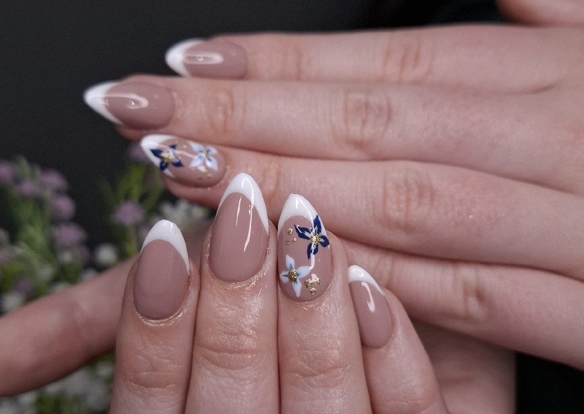 Gel overlay with tips 