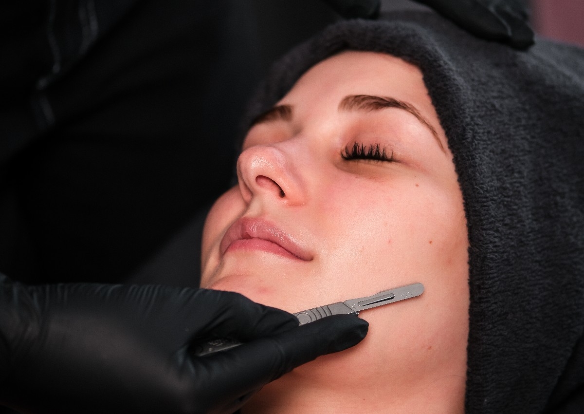 Dermaplaning Facial