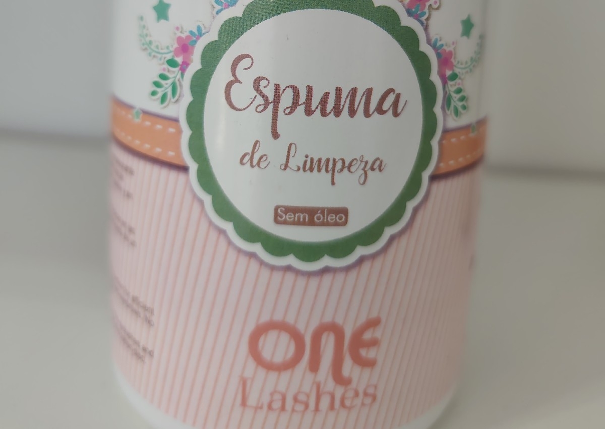 Espuma de limpeza de pestanas 