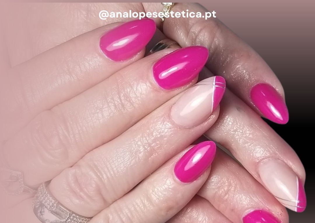 Manutenção gel unha média 