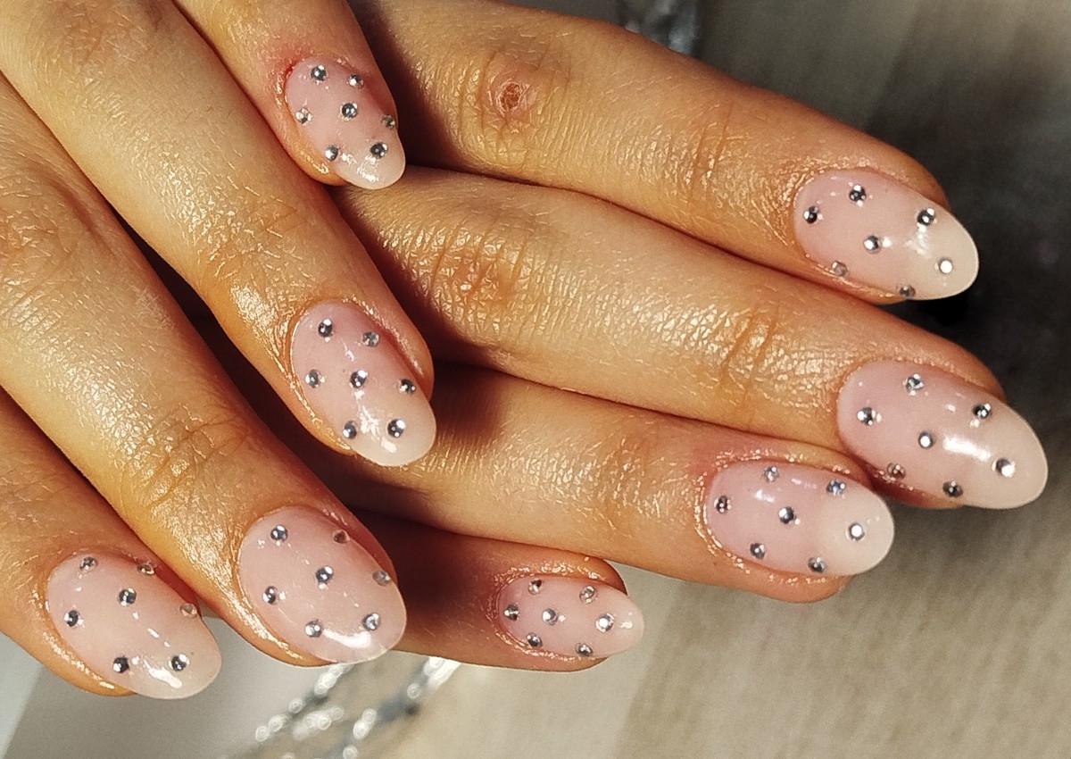 Nail Art 3D, pedras, aplicações 2 unhas