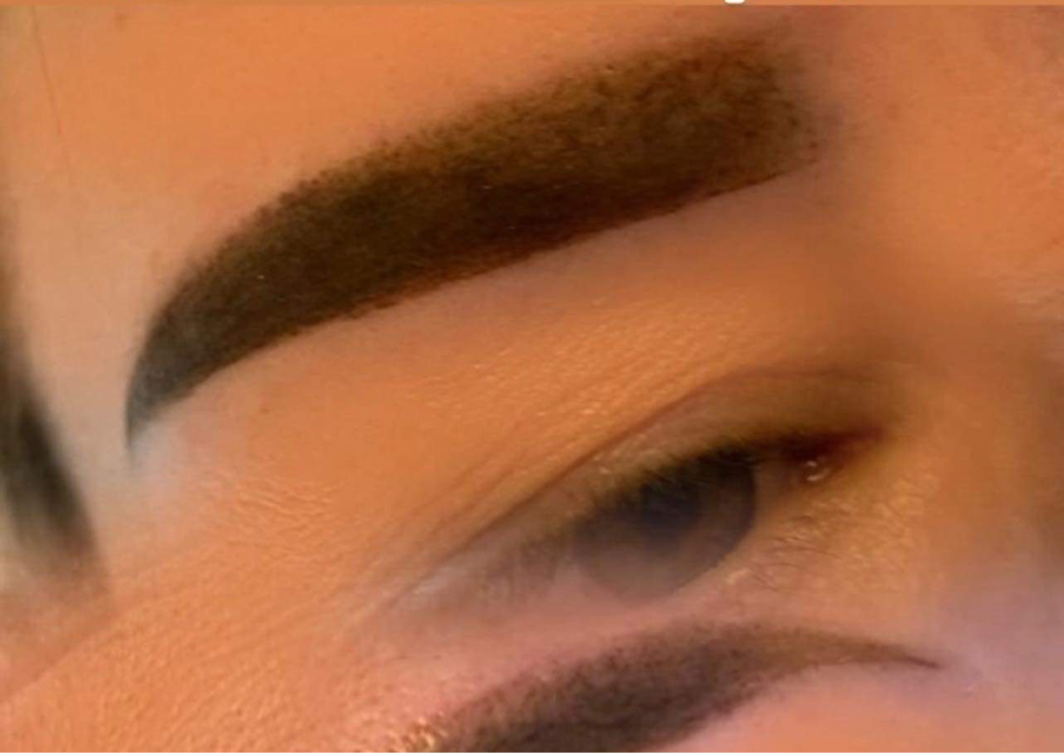 Permanent Makeup Auffrischung innerhalb 1 Jahr 
