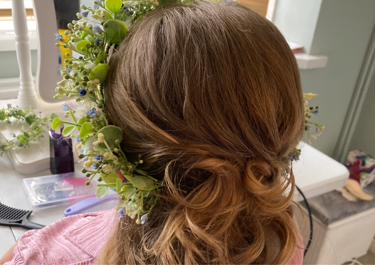 Short/ medium hair styling 