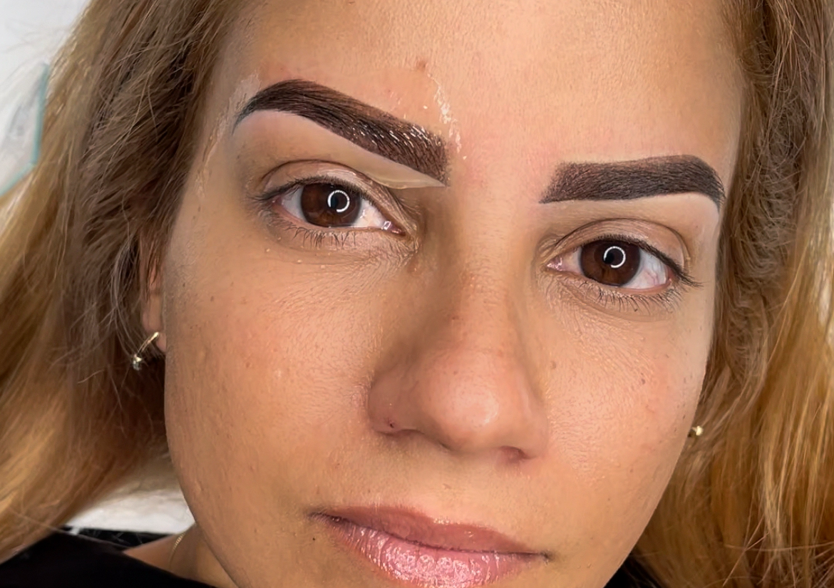 Correción de Cejas Micropigmentadas 