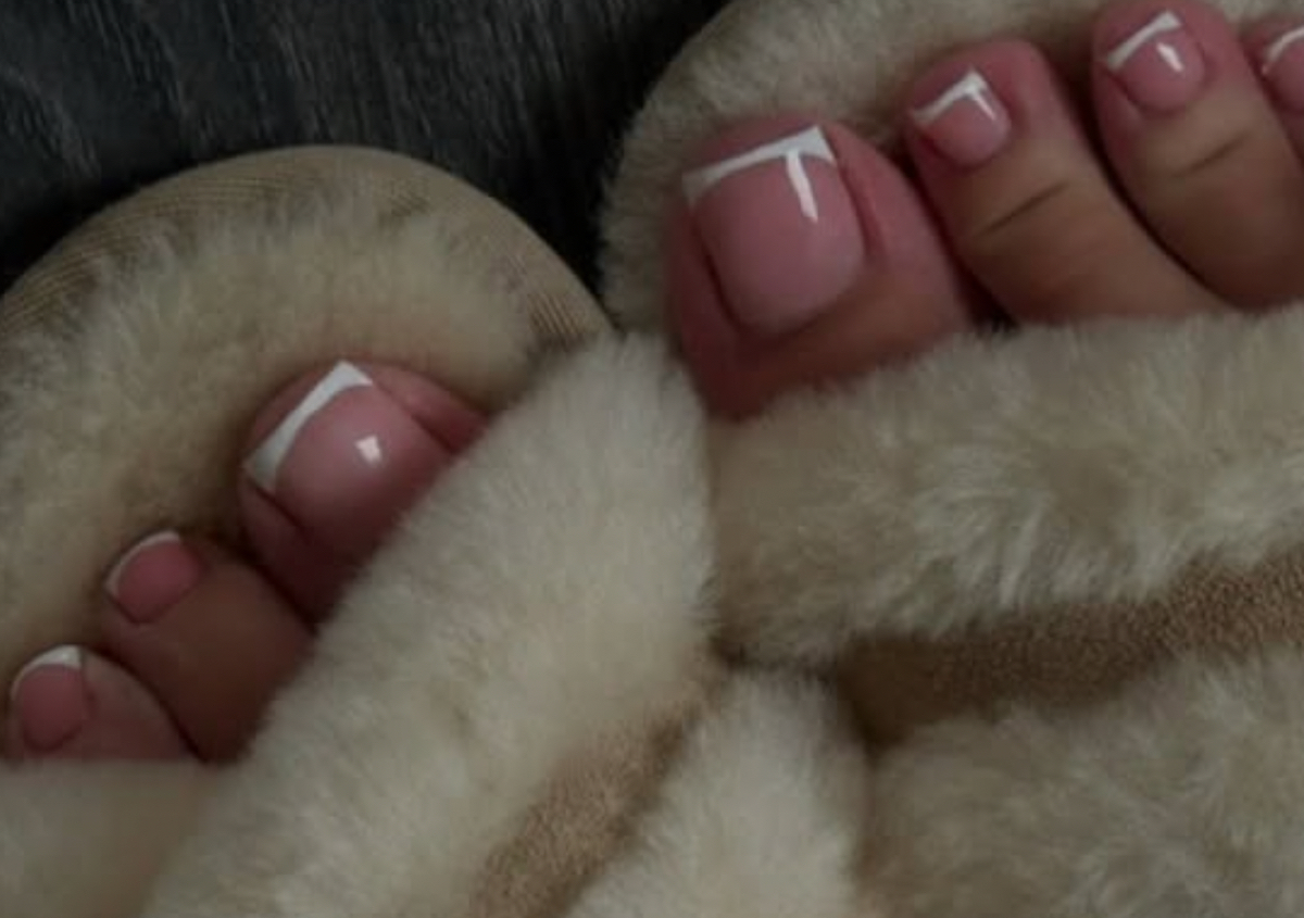Acrylic Toes 
