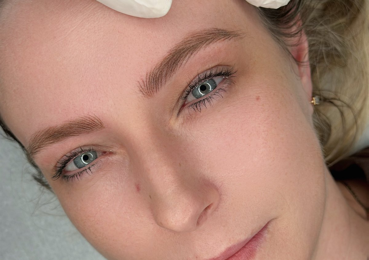 HAIRSTROKE BROWS (1/3)