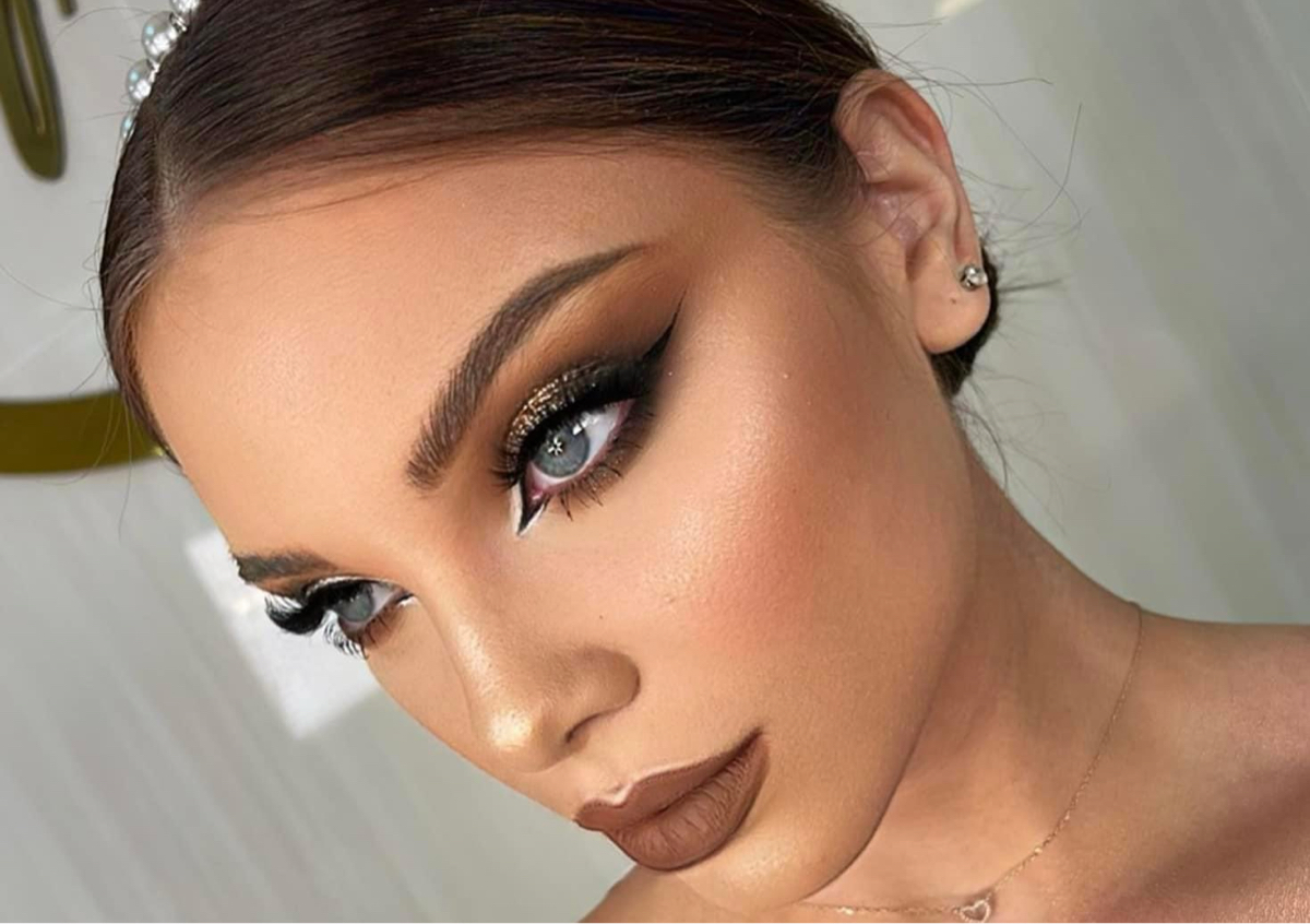 PAQUETE DE NOVIA MAQUILLAJE Y PEINADO 