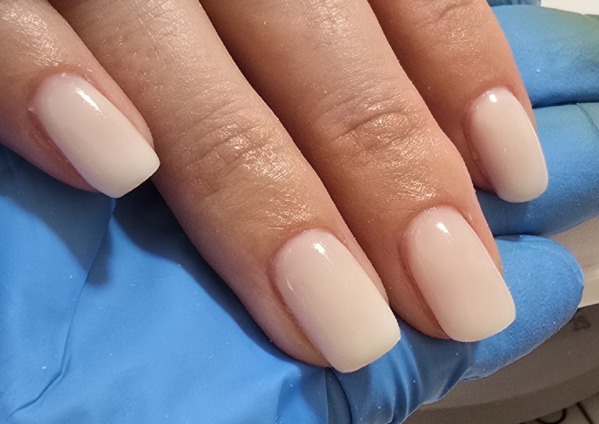 Builder Gel Manicure 