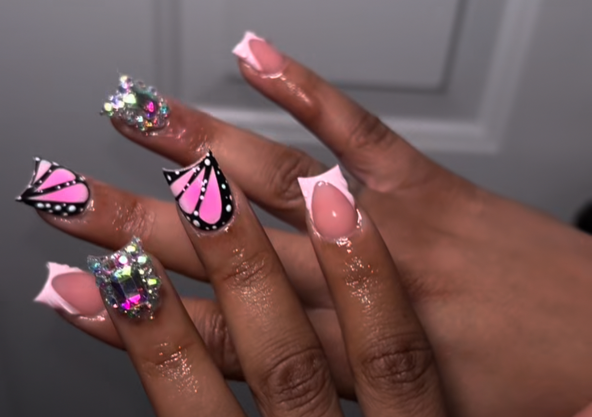SHORT NAILS FREESTYLE