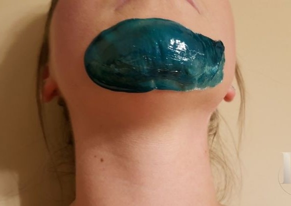 Chin wax / threading 