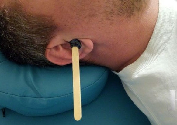 Men's ear wax