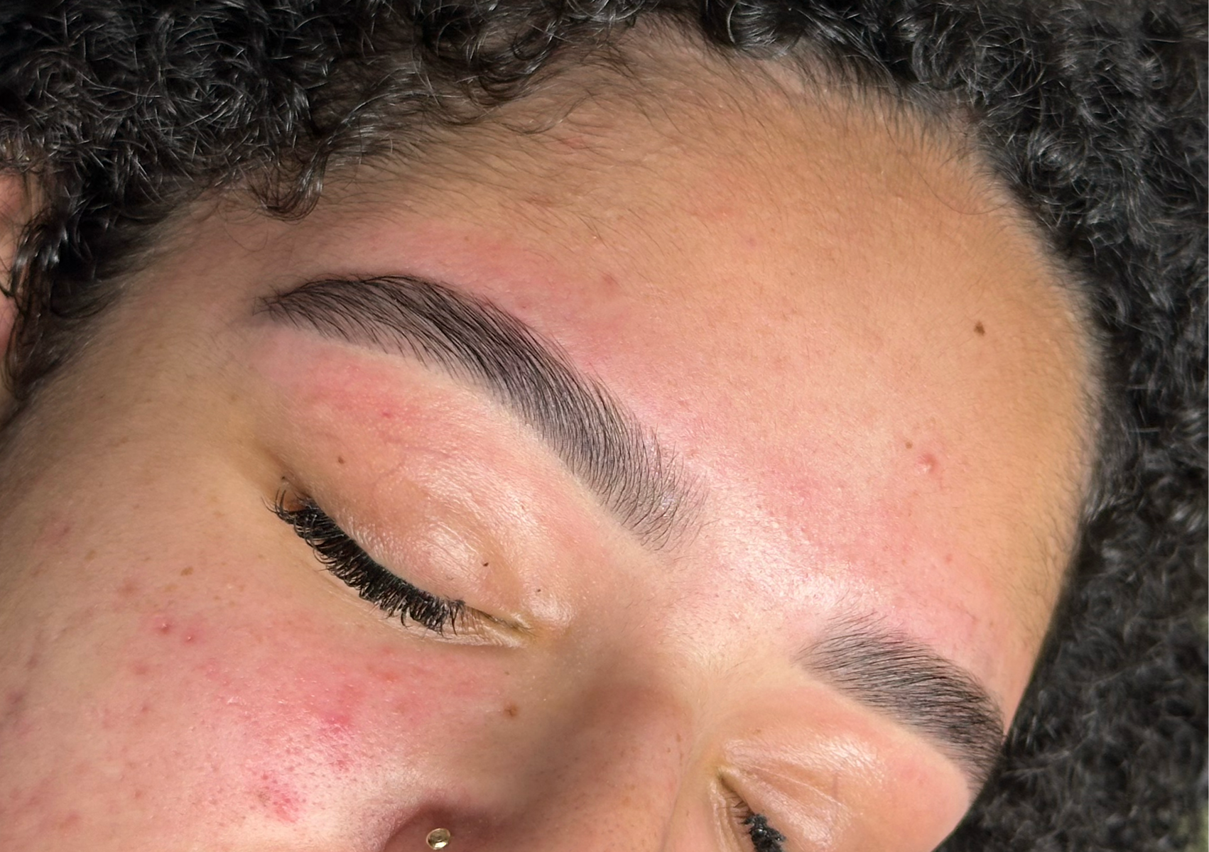 Diseño + Depilación de cejas