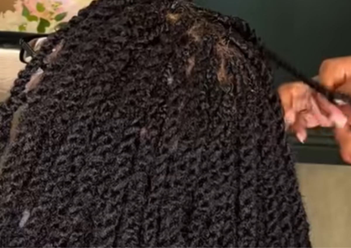 Kinky Twist (medium shoulderlength