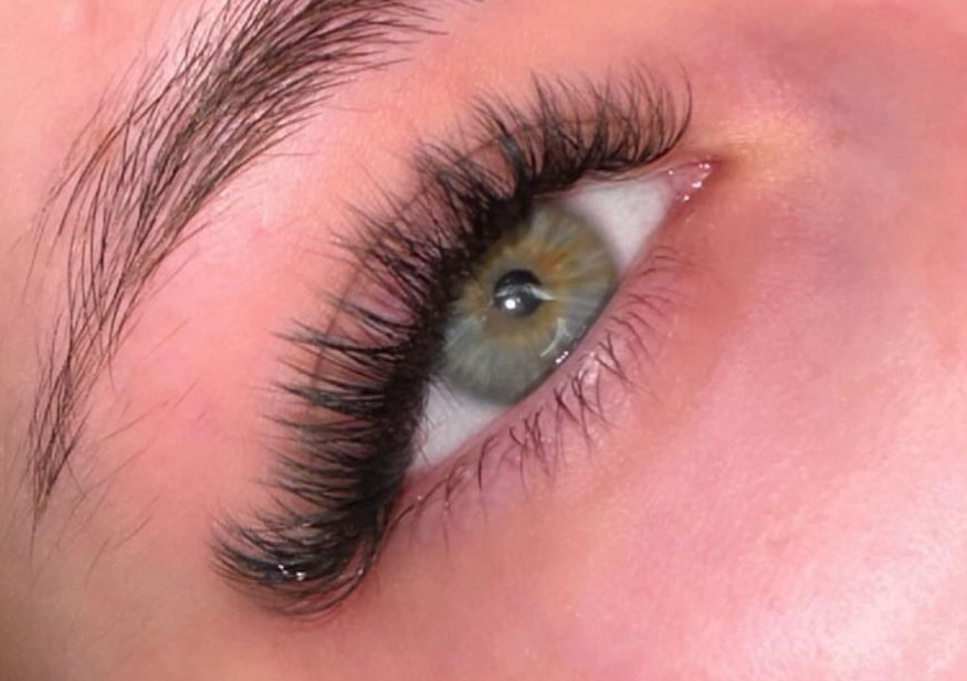 Russian Lash Extensions