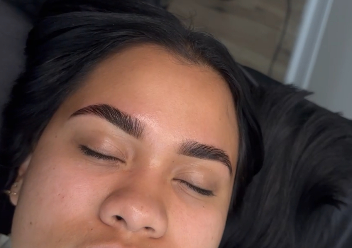Brow Lamination & Tint 