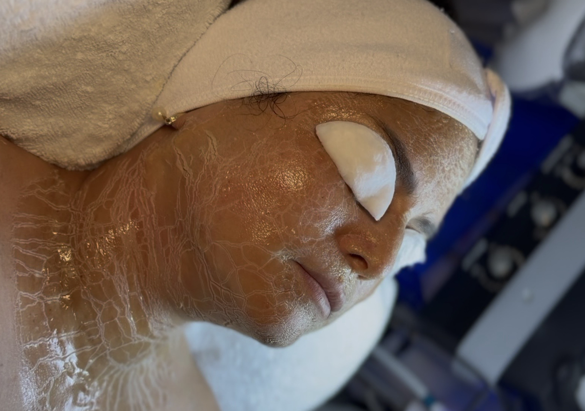 Luxe Lift Facial