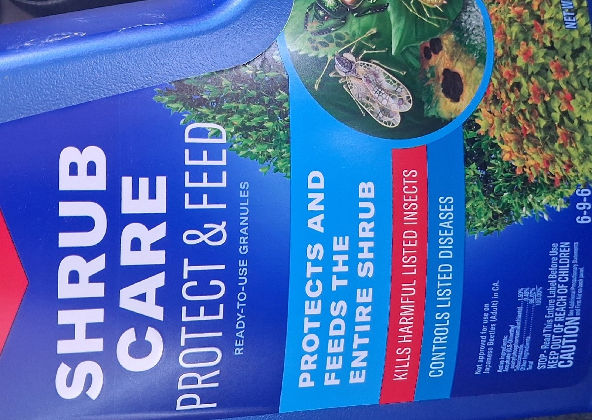 Shrub care granules 