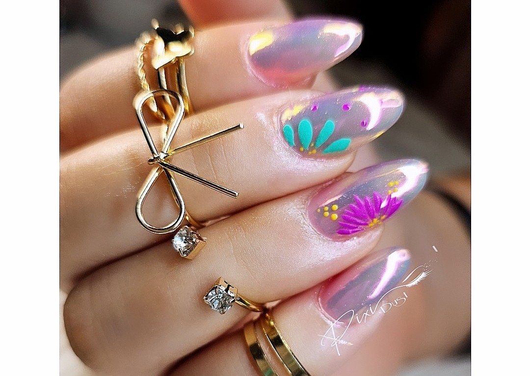 Diseños o Decoración en Gel,Relieves,Bisuteria, Righnstones 