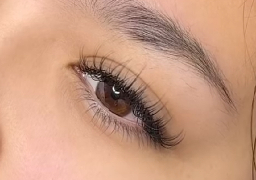 Classic Wispy Full Set