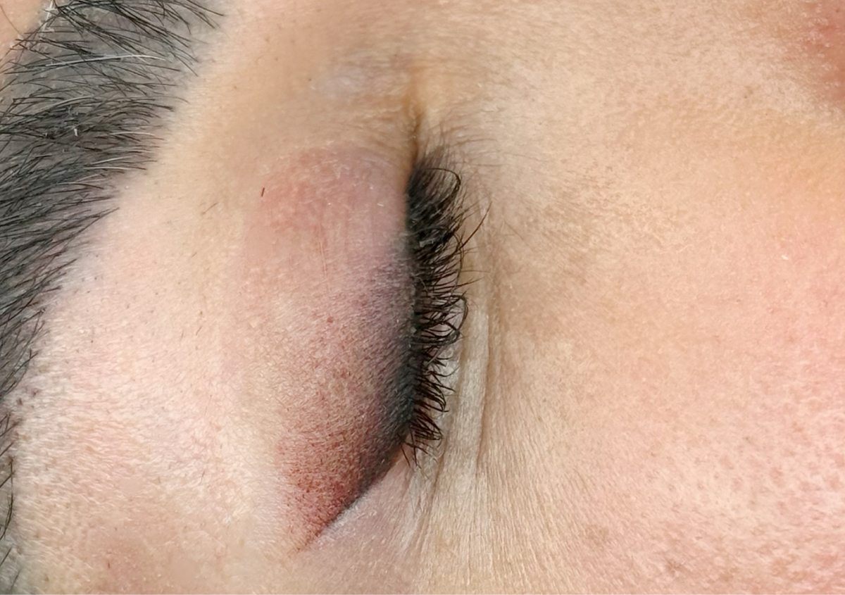 Eye liner and shading 