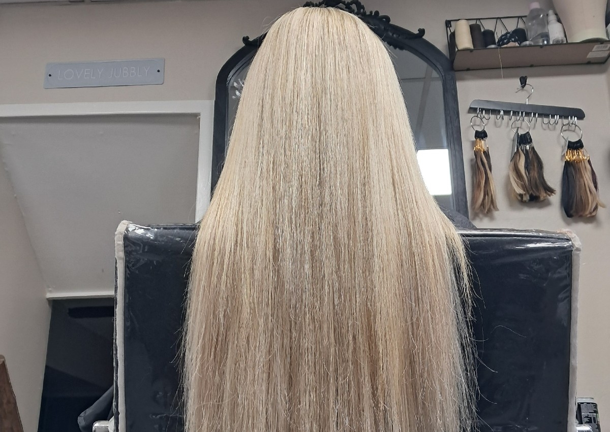 Exstensions blow waves