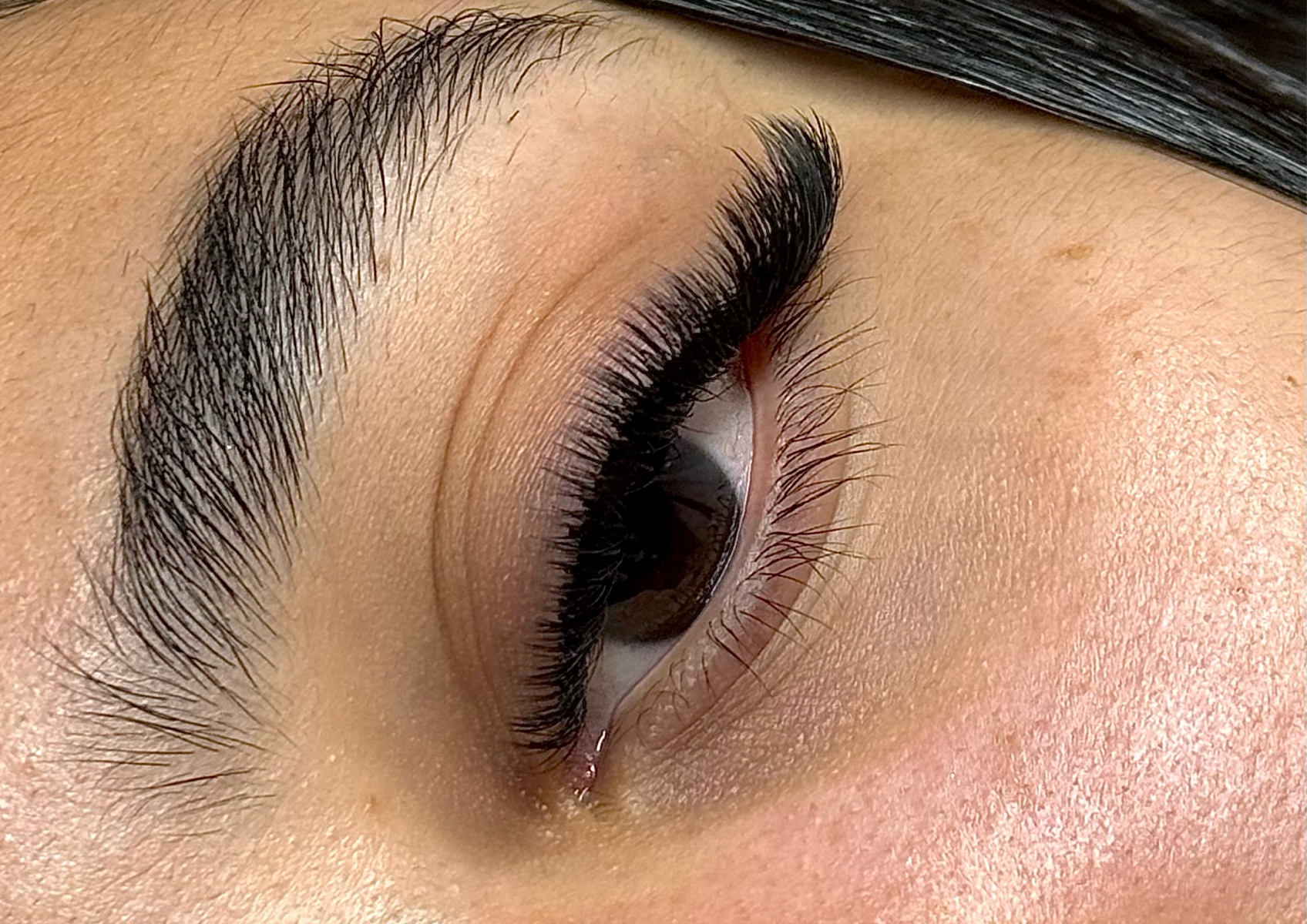 Fairy lashes, wispy effect