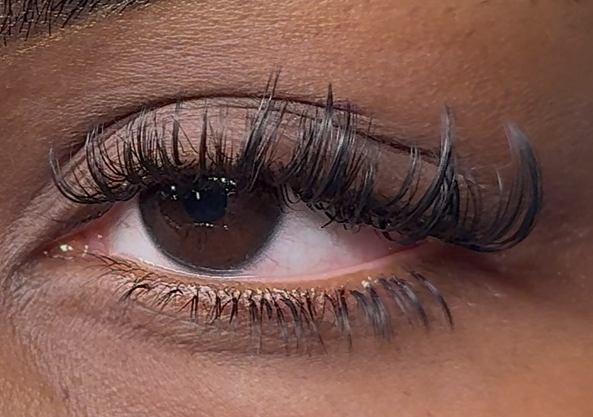 Lower lashes (رموش سفليه)
