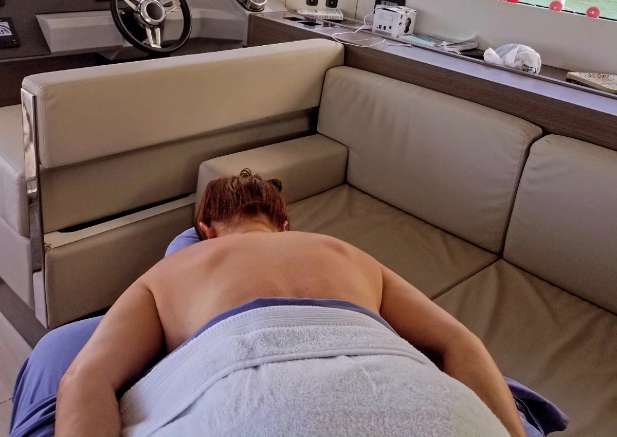 Aroma Beach Massage  ..