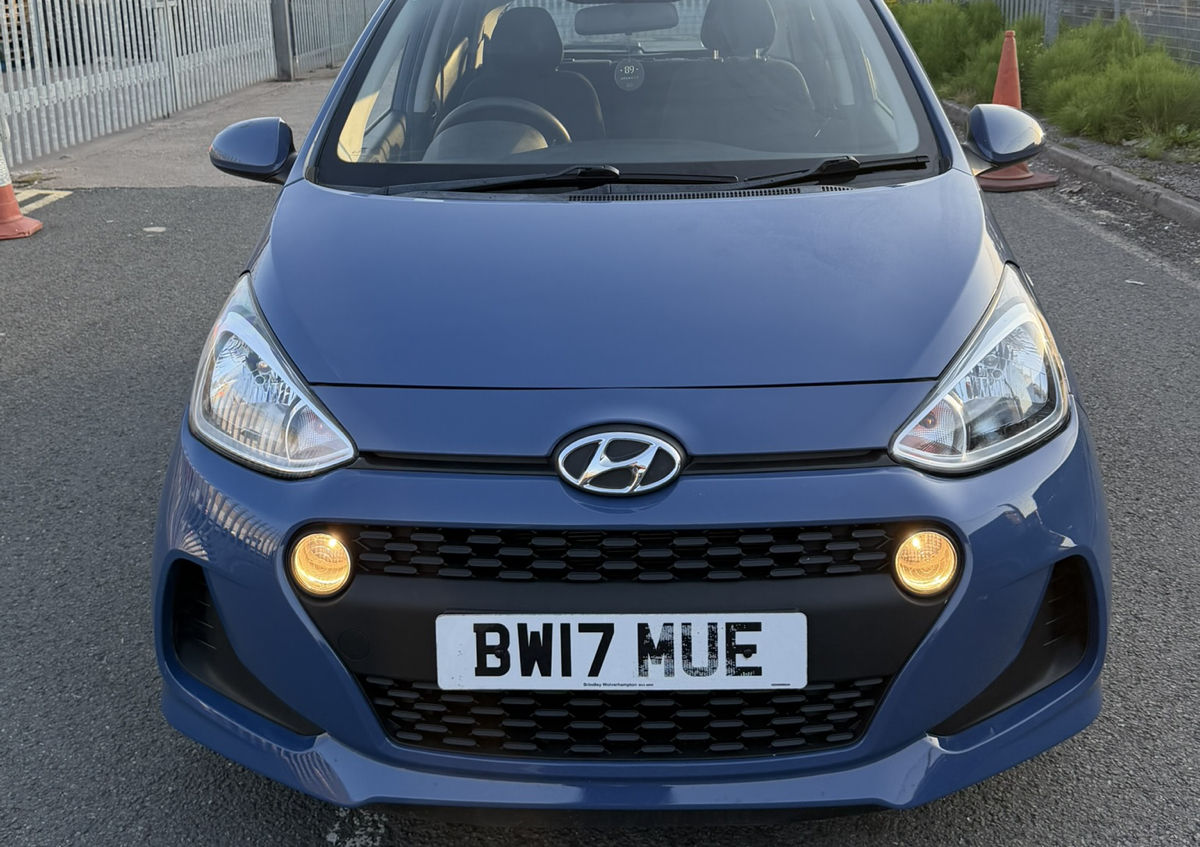 Hyundai i10