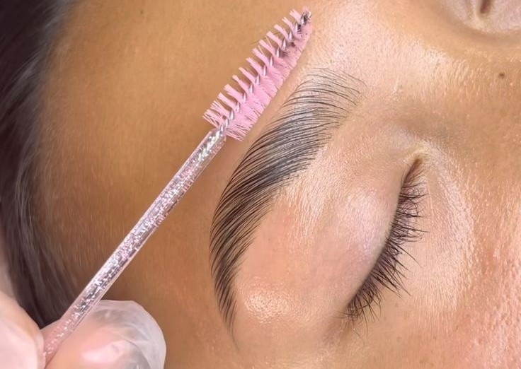 Brow Lamination 
