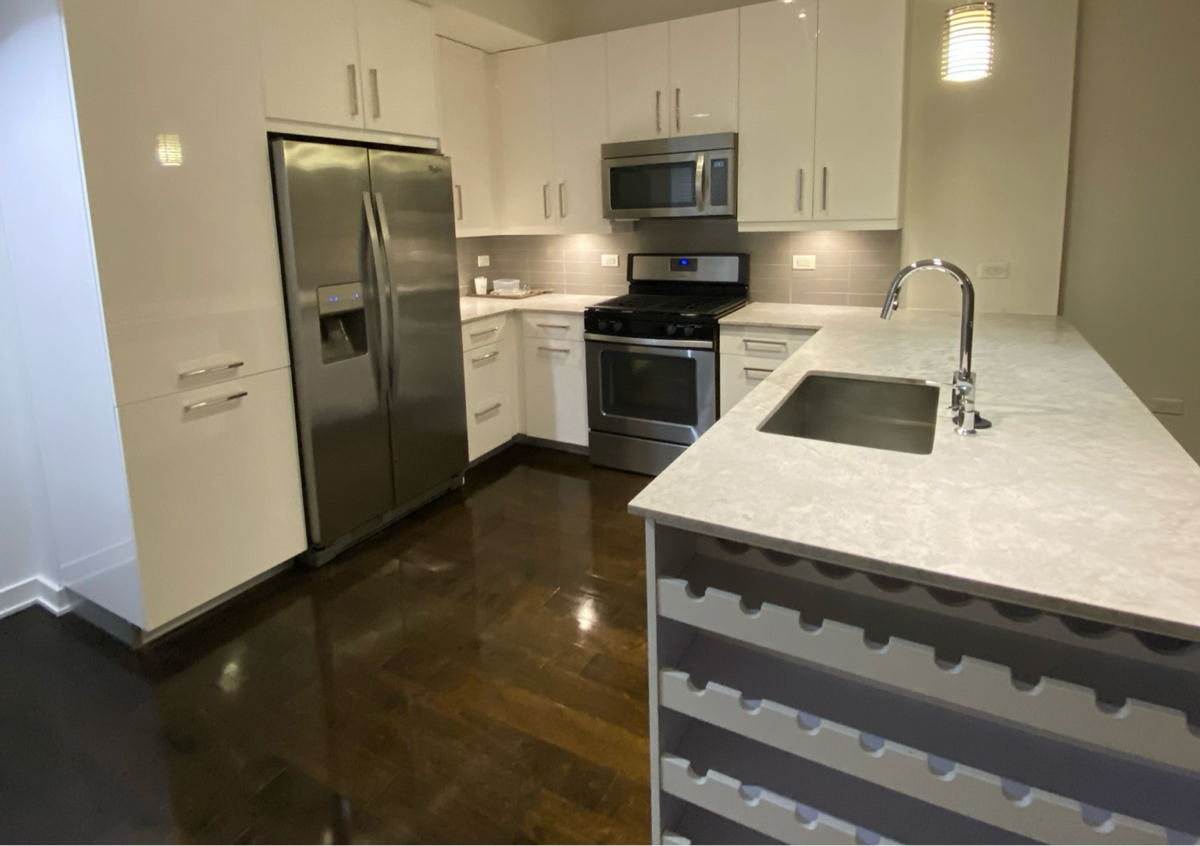 2/1 Apartment MOVE OUT CLEAN (Make Ready)