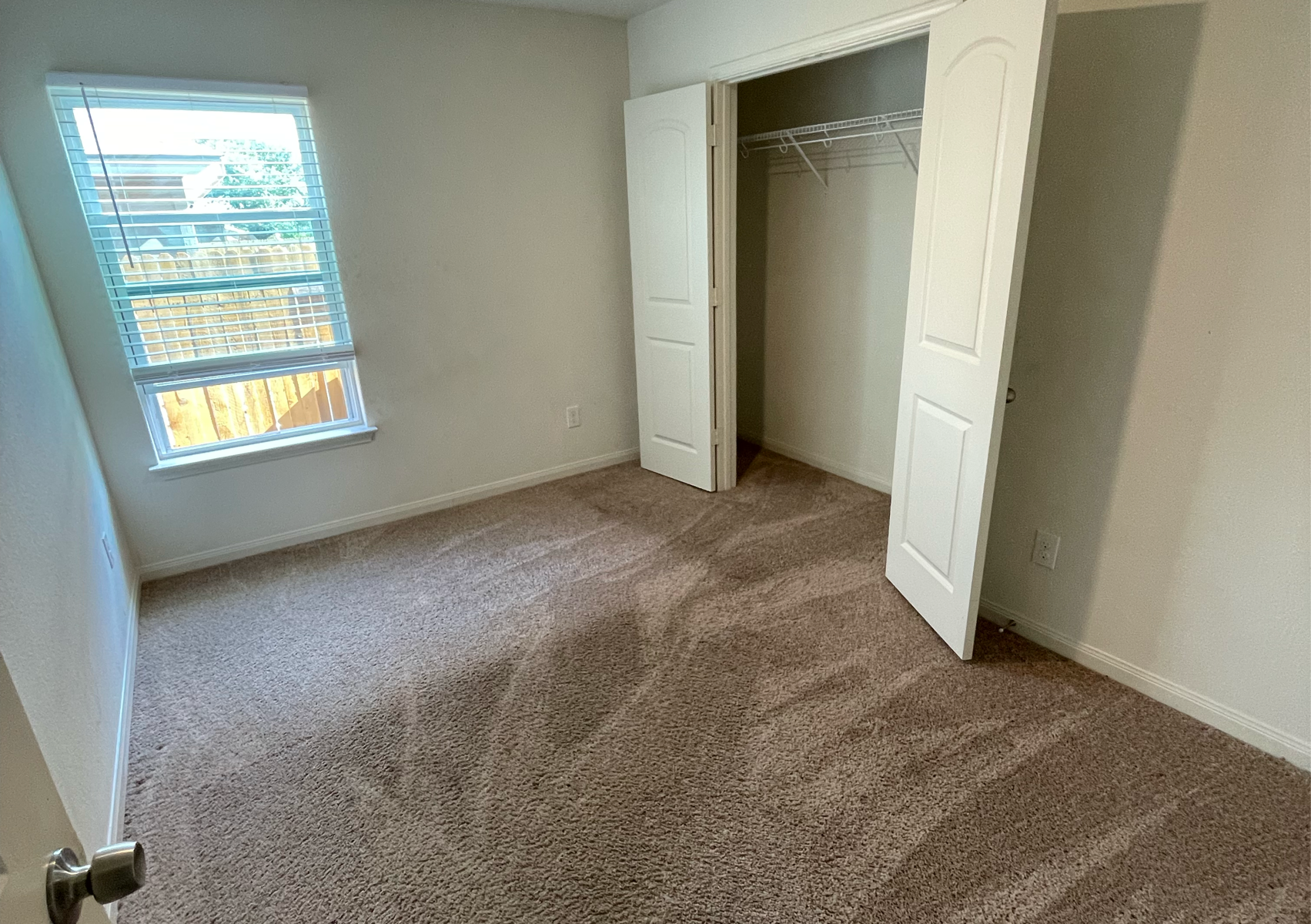 4/4 House Moveout Clean (Make Ready)